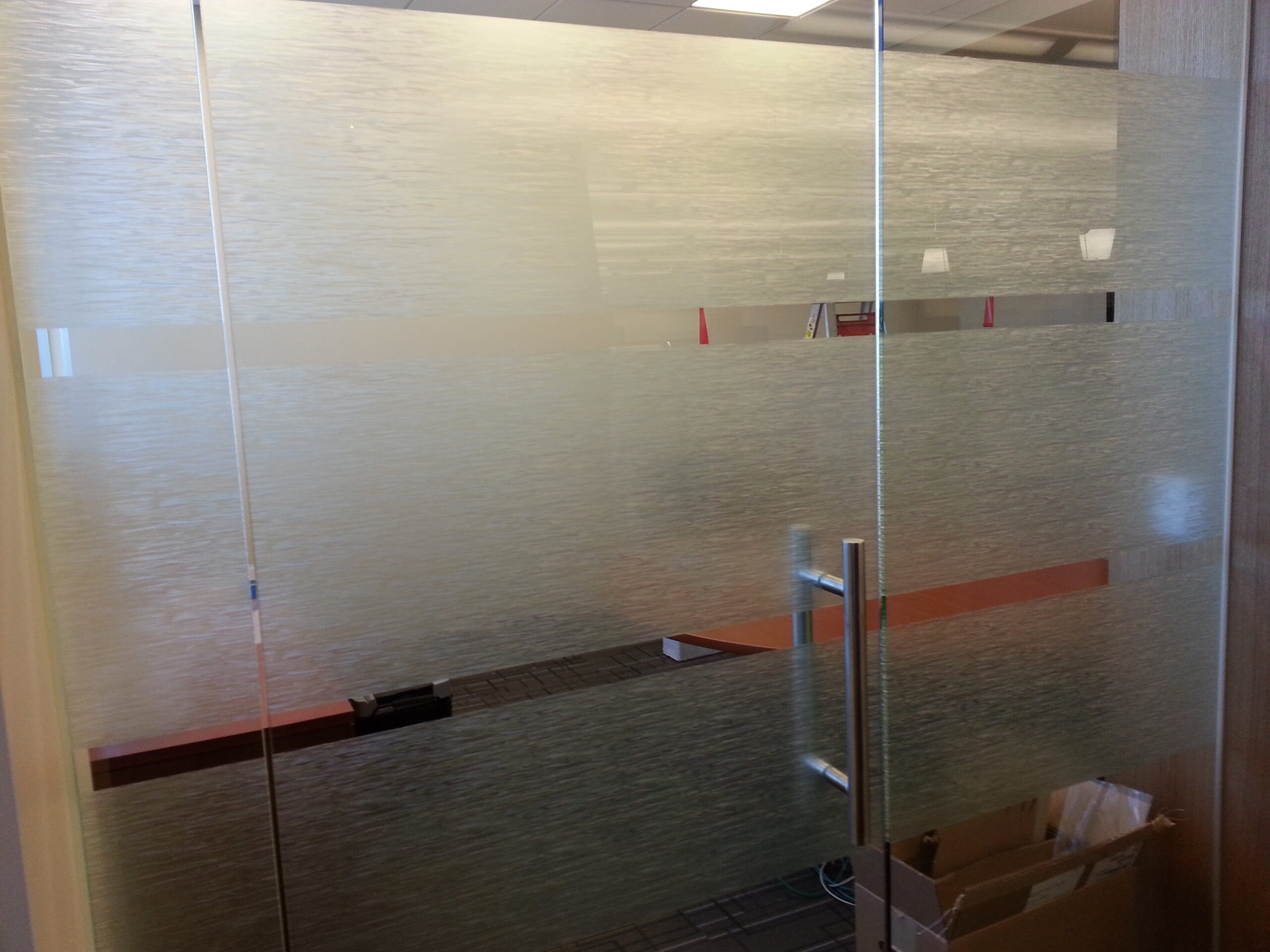 Example glass-film installation from Deglare’s image library
